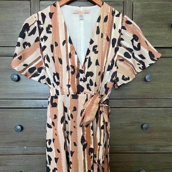 SOLD Anthropologie Hutch Blaise Leopard Wrap Dress XSP - Picture 4 of 7